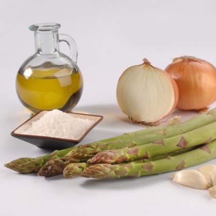 Green asparagus with soffritto